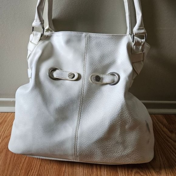 Matt And Nat Vegan Leather Tote Bag White. - Picture 11 of 11